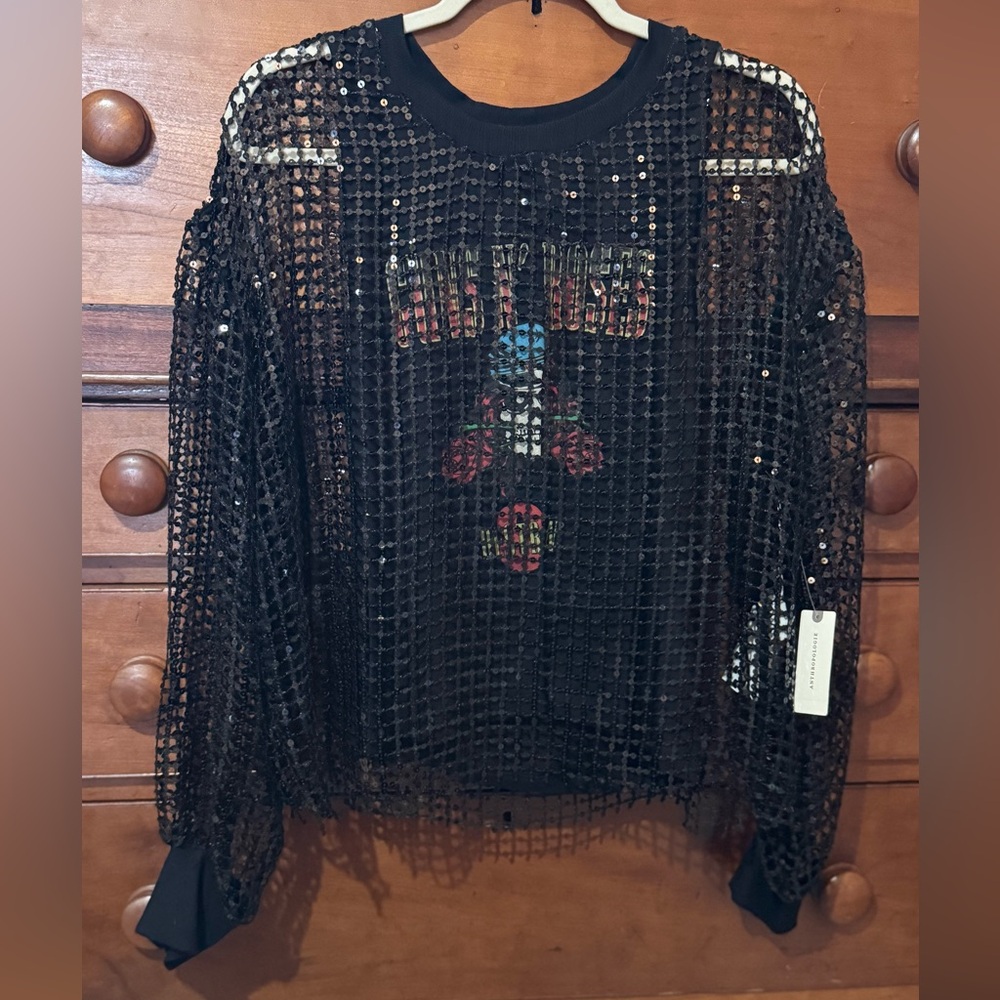 Very Cool Top. Guns N Roses